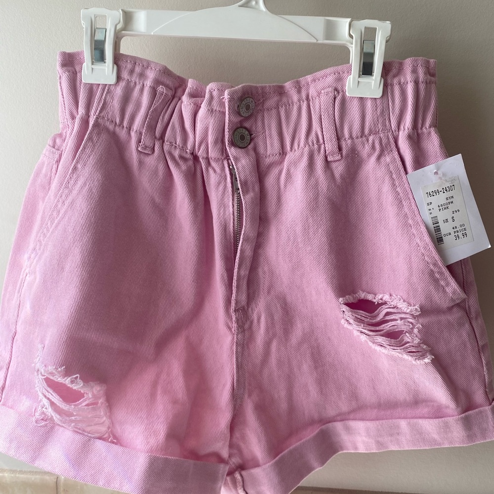 Boutique pink jean shorts